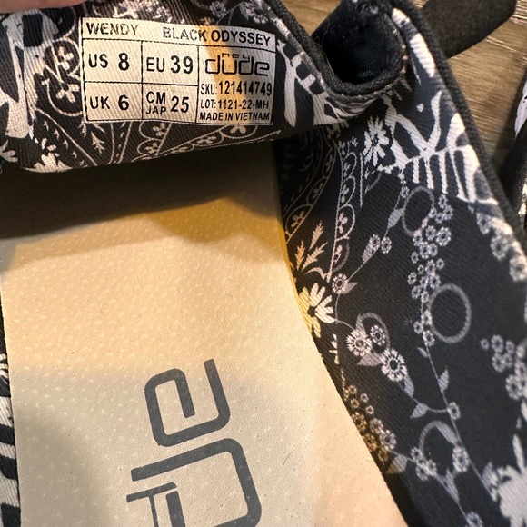 Hey Dude Wendy Black Odyssey Shoes Womens Size 8 Canvas Slip On Casual Sneakers - Picture 8 of 9